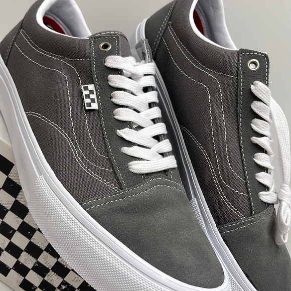 Vans Men’s Skate Old Skool 
Pewter/True White
VN0A5FCB195 Sneakers - Picture 6 of 16